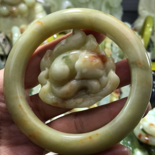 岫玉未镶嵌手镯59.60