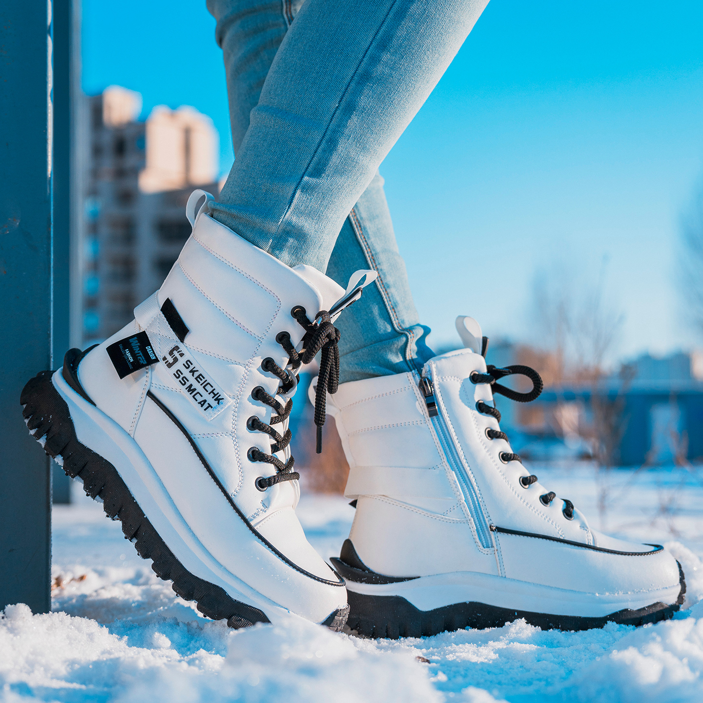 东北女款雪地靴防滑防水棉鞋女冬季旅行棉靴时尚短筒厚底保暖雪鞋