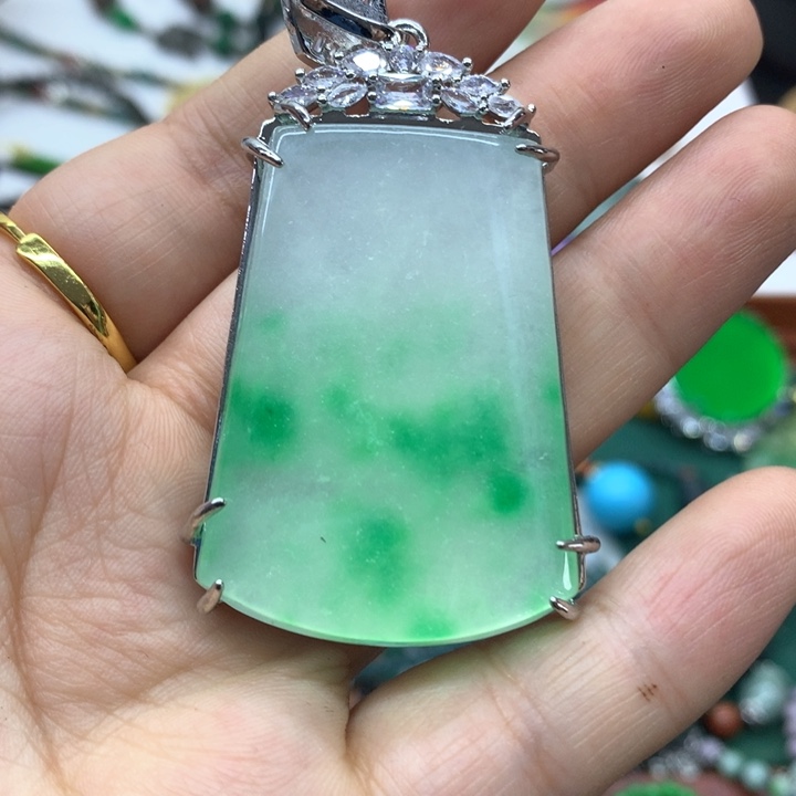 合金颈饰玛瑙/玉髓吊坠