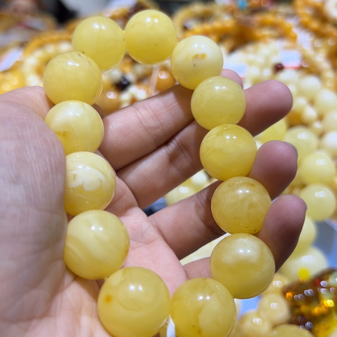 琥珀珠宝奇石未镶嵌