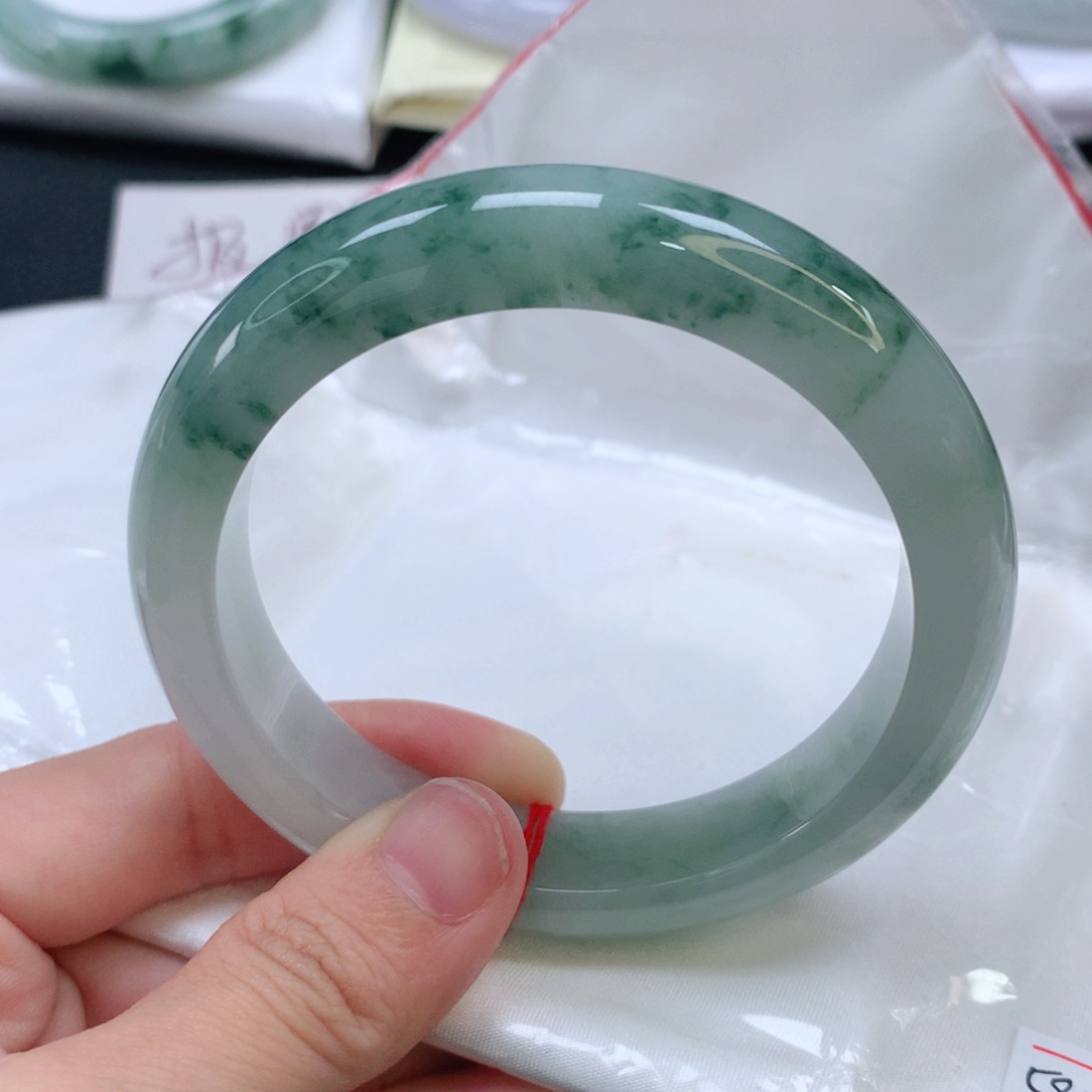 翡翠手镯未镶嵌翡翠手镯58