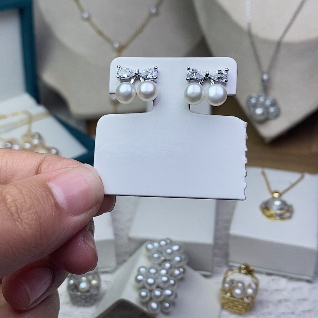 银S925镶嵌耳饰淡水珍珠