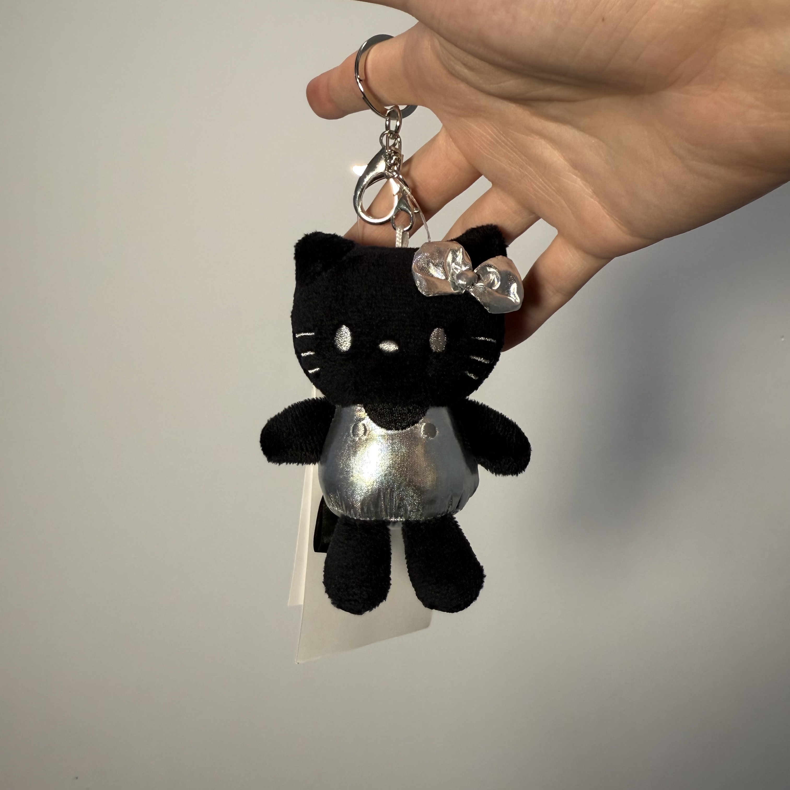 【日本限定】HelloKitty 10cRepipi联名黑银 Kitty 潮玩挂件