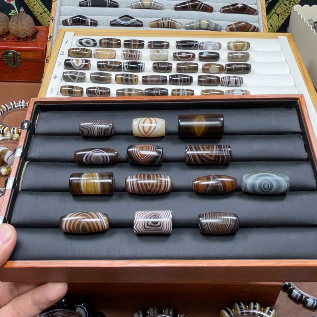 打***猩玛瑙/玉髓未镶嵌配饰