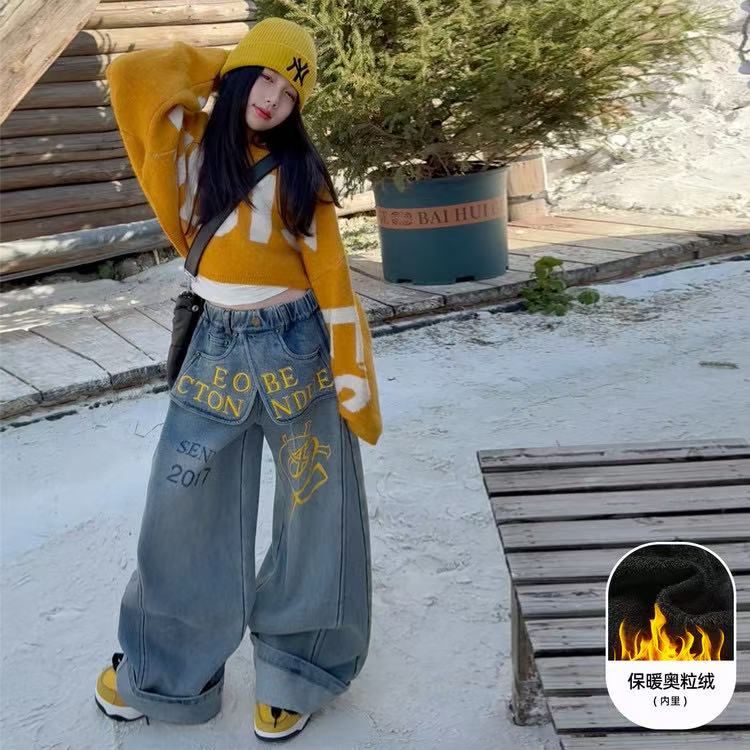 女童2025新款秋冬季韩版穿搭时尚设计感毛衣百搭加绒牛仔裤套装潮