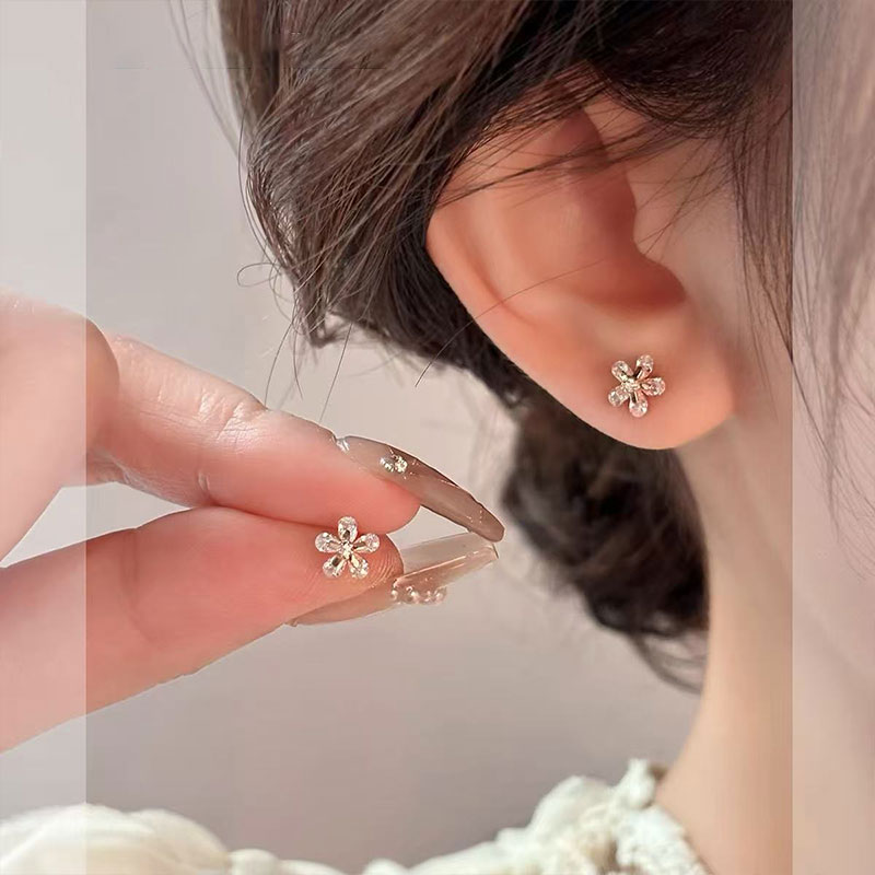 925银针养耳洞耳环女新款爆款小众设计感花朵耳钉时尚耳饰潮1549