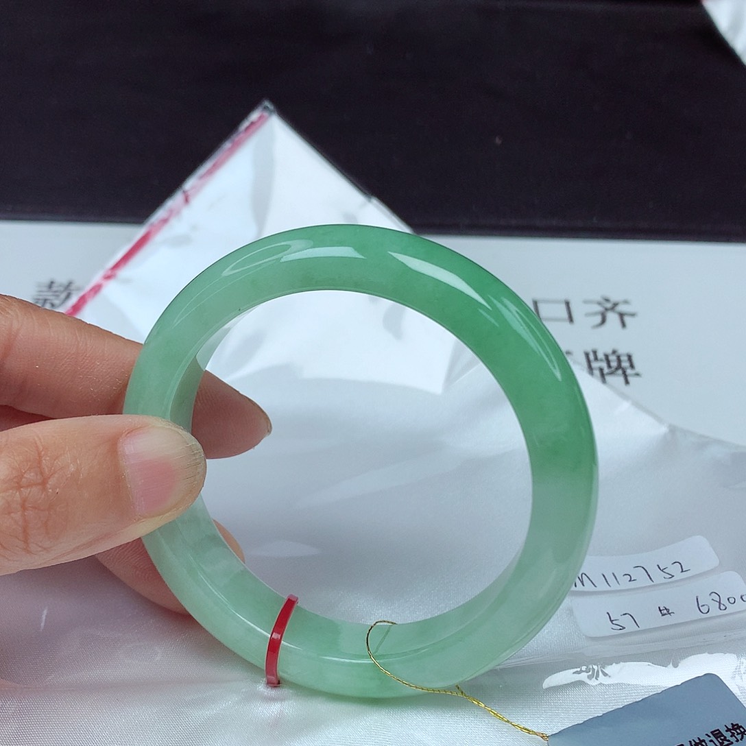 翡翠手镯未镶嵌57圈2752