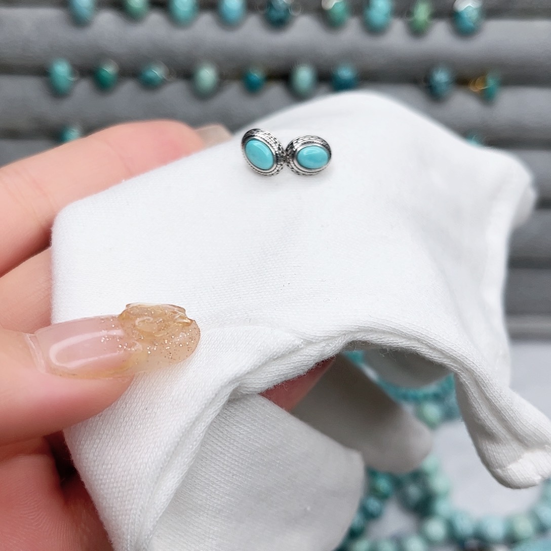 绿松石绿松石未镶嵌