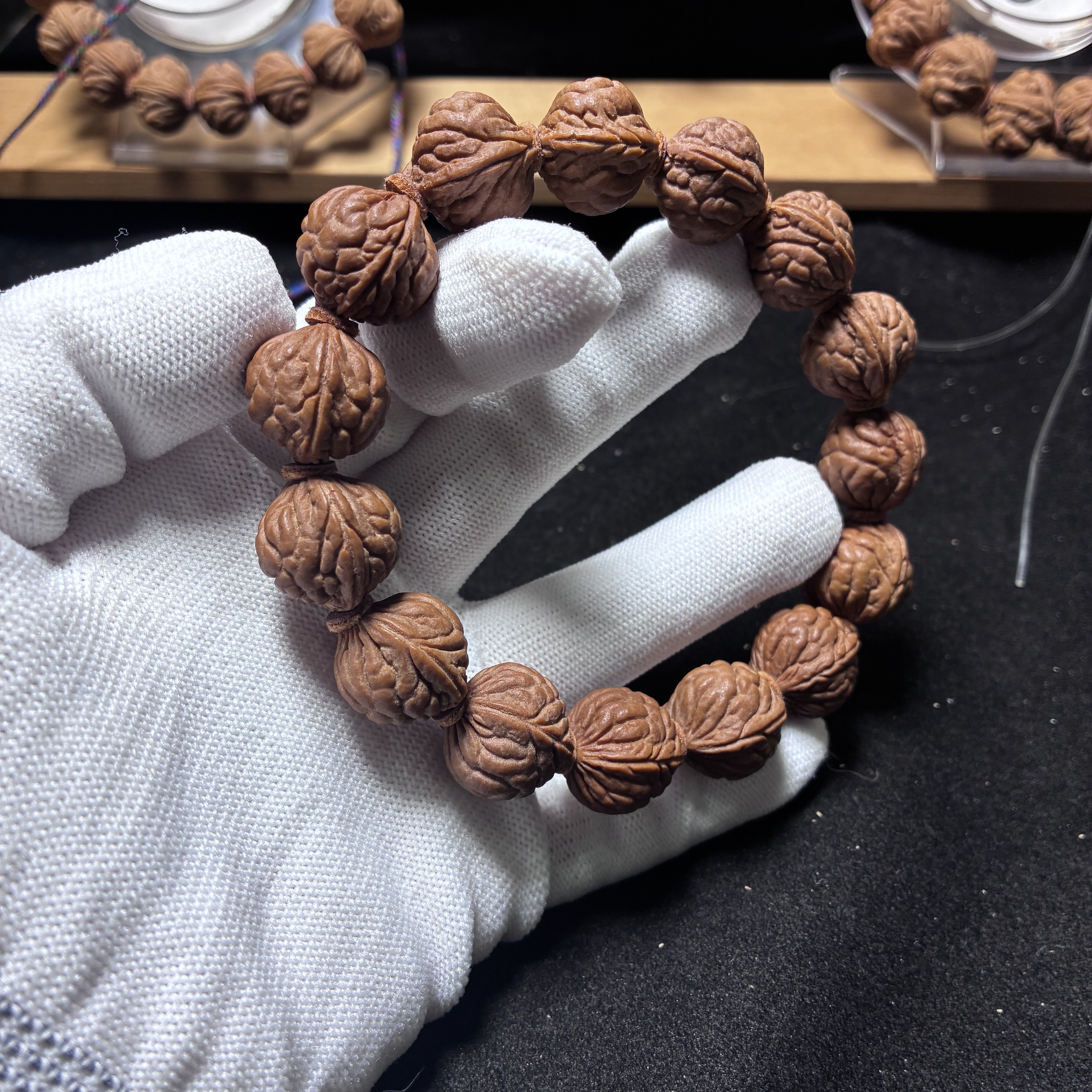 野生红魔爆肚/将军肚/陕西秦岭龙纹桃核手串