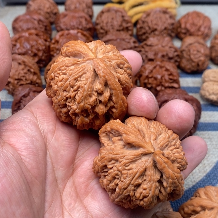 文玩核桃把件荷*轩核桃