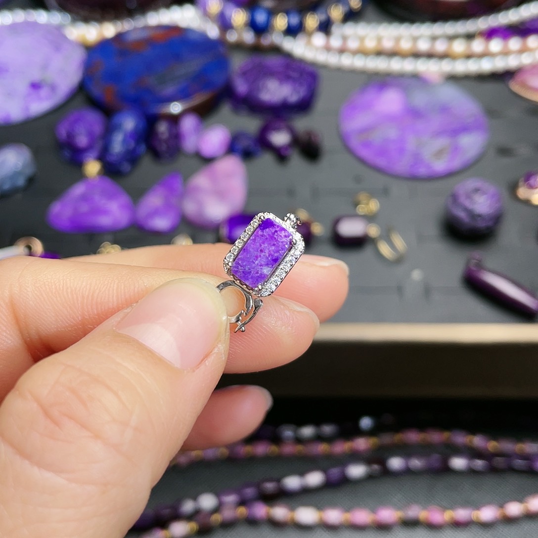 苏纪石（舒俱来）万能扣银S925镶嵌