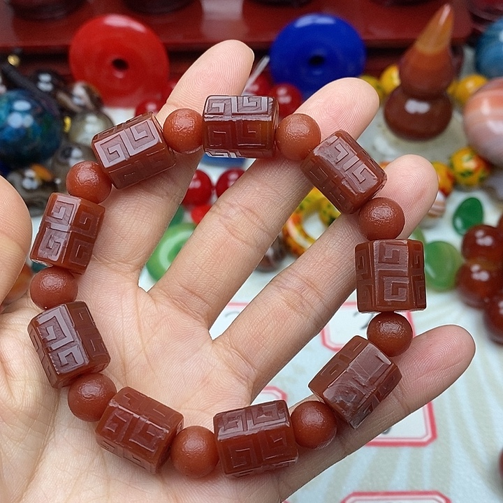 玛瑙/玉髓合金颈饰