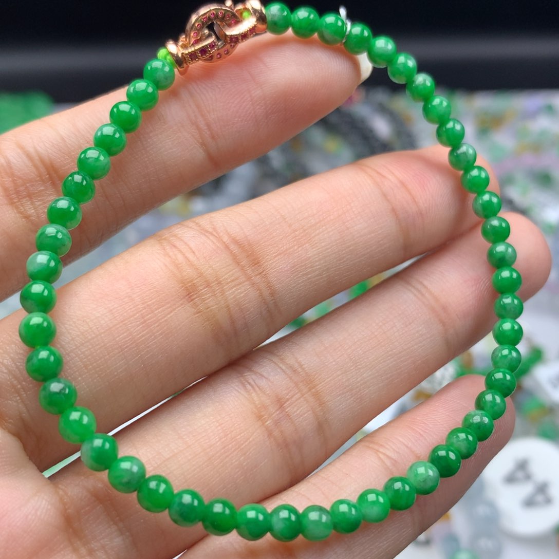 翡翠手链未镶嵌卡