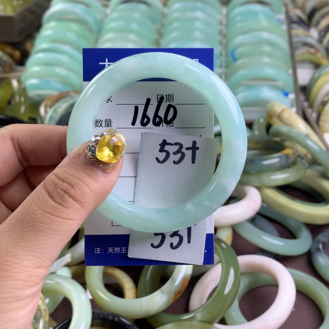 蛇纹石玉手镯未镶嵌1660