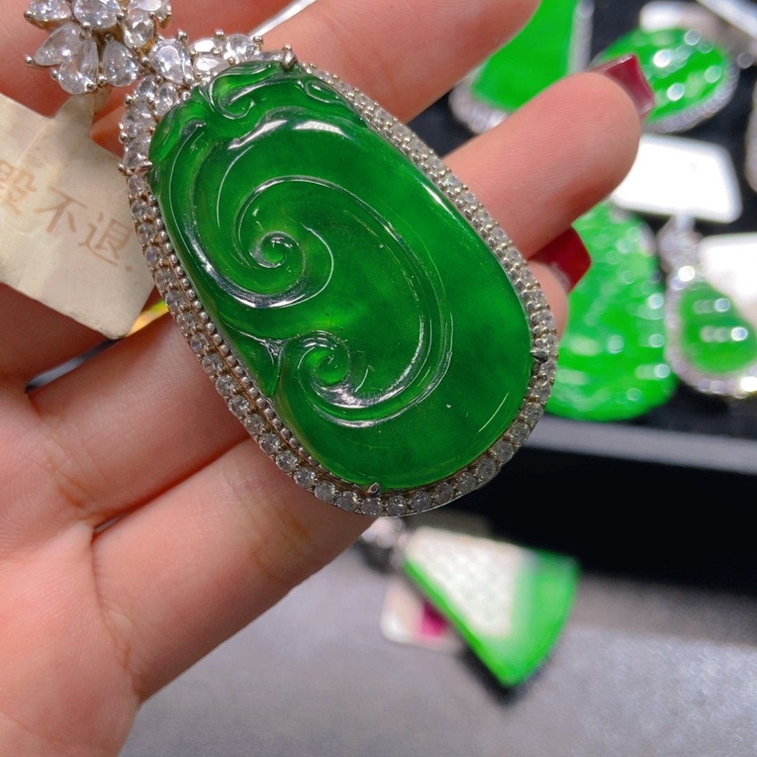 翡翠吊坠(不含链)未镶嵌