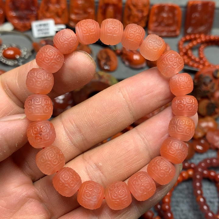 南红玛瑙手串未镶嵌10mm