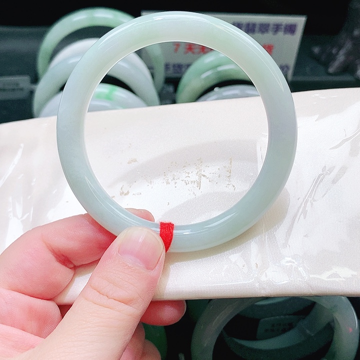 翡翠未镶嵌手镯0006