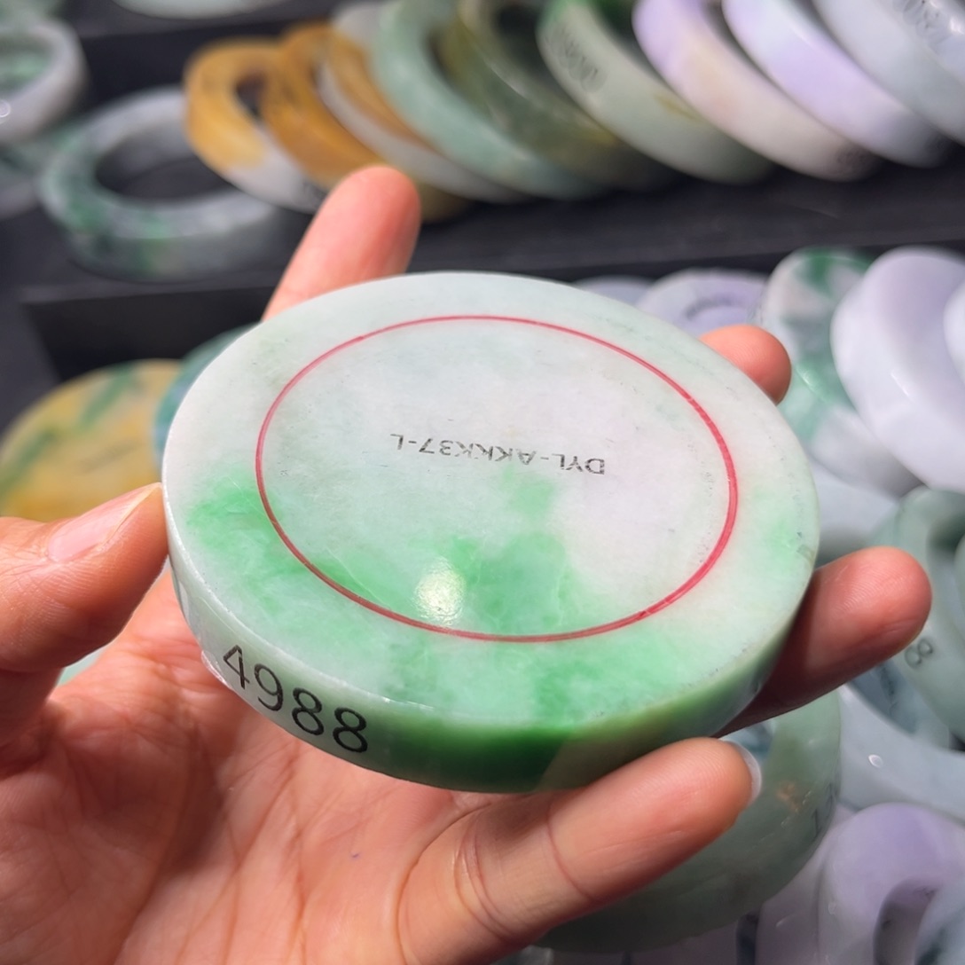 定制翡翠手镯未镶嵌