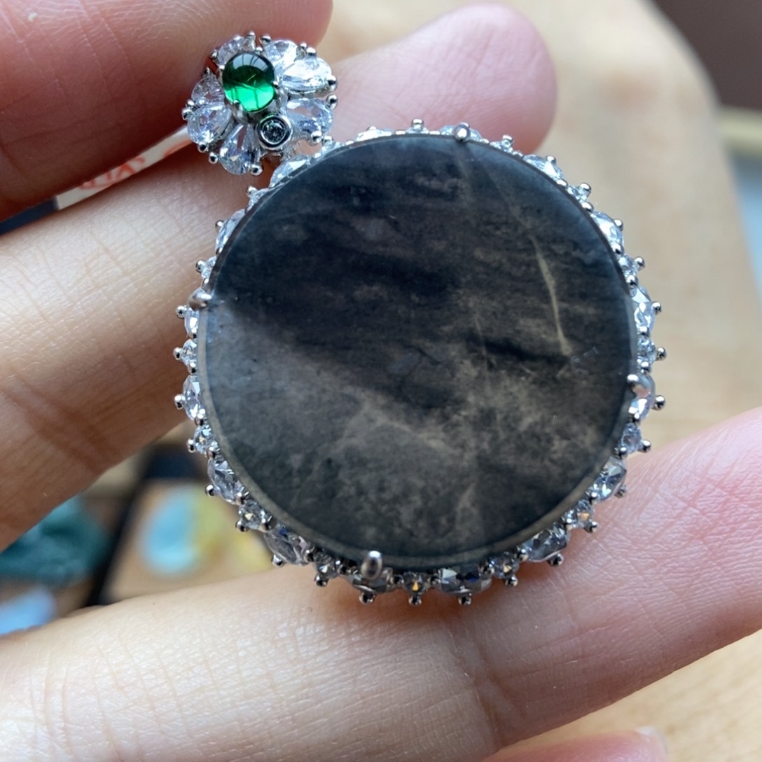 【闪购商品】颈饰银S925镶嵌翡翠82