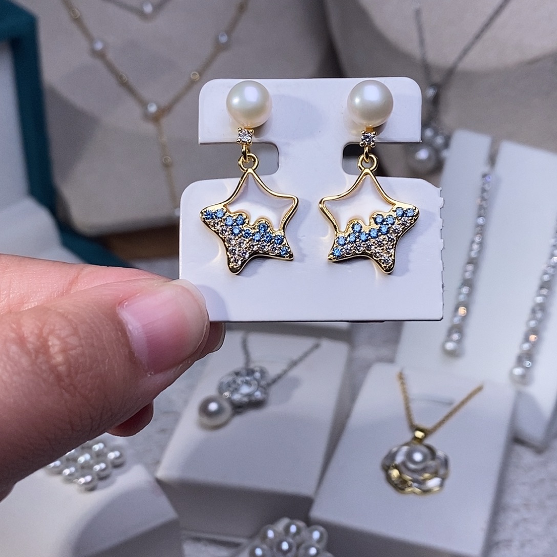 银S925镶嵌淡水珍珠耳饰