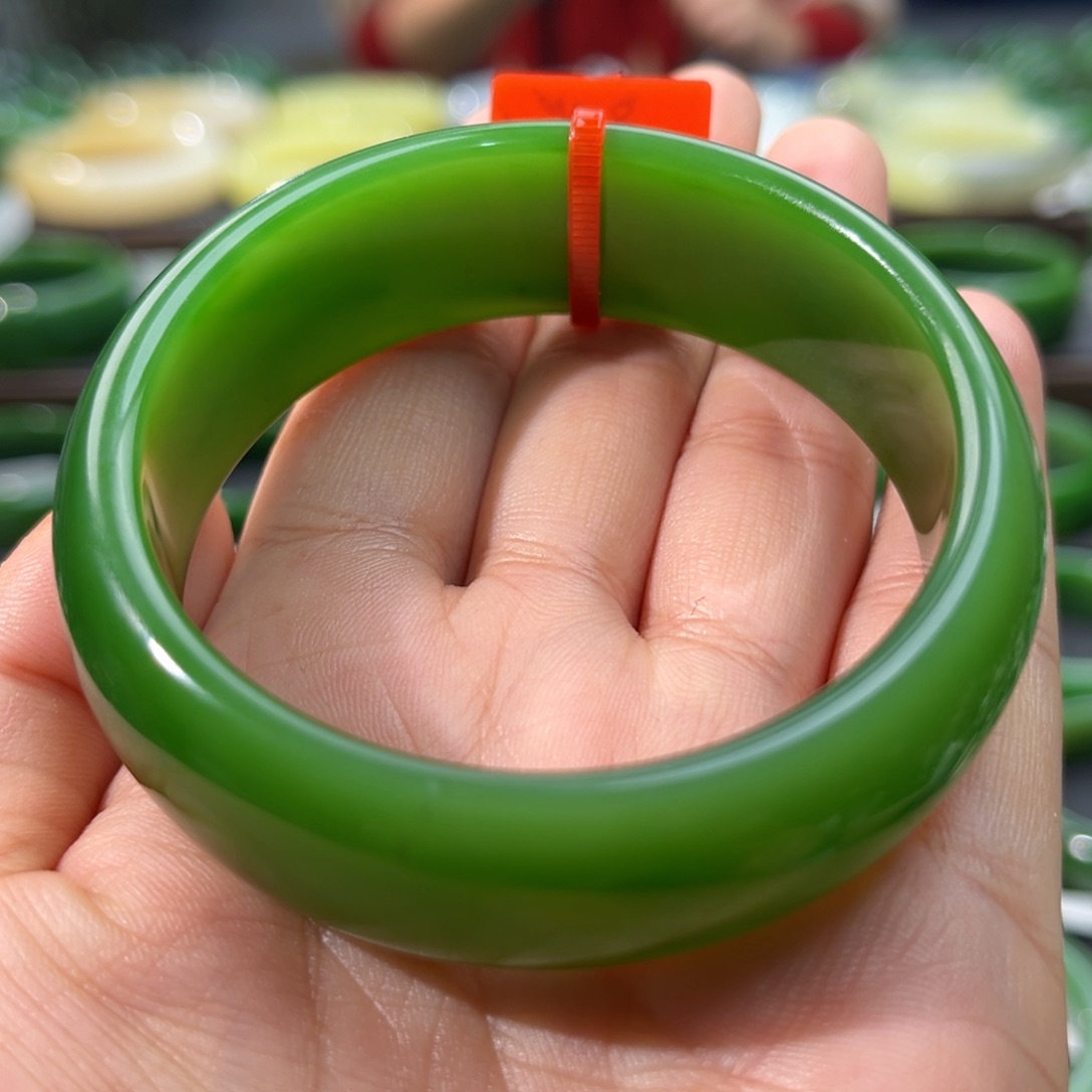 和田玉（碧玉）手镯未镶嵌