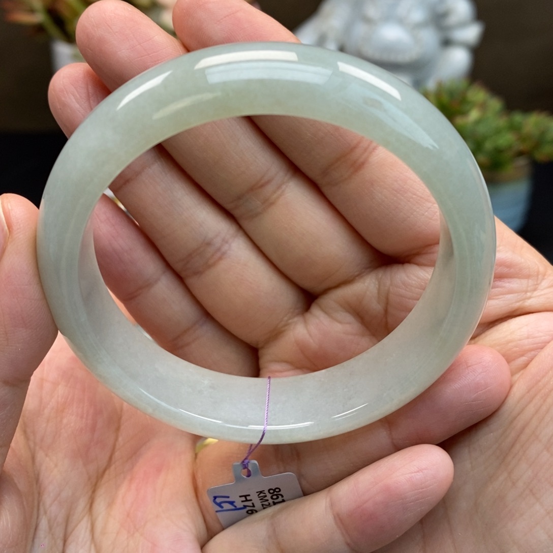 翡翠手镯未镶嵌天然