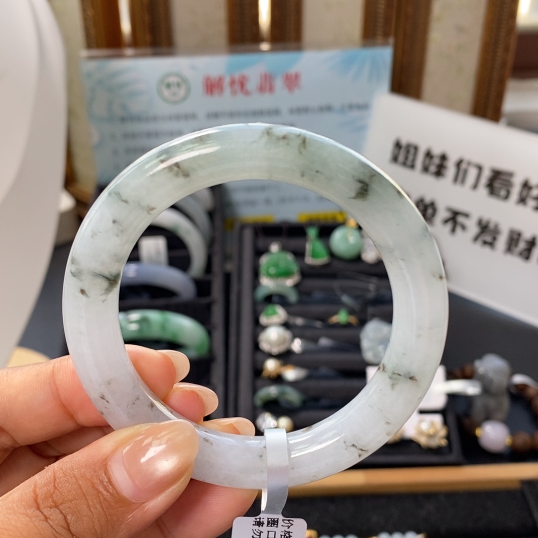 未镶嵌手镯翡翠lll