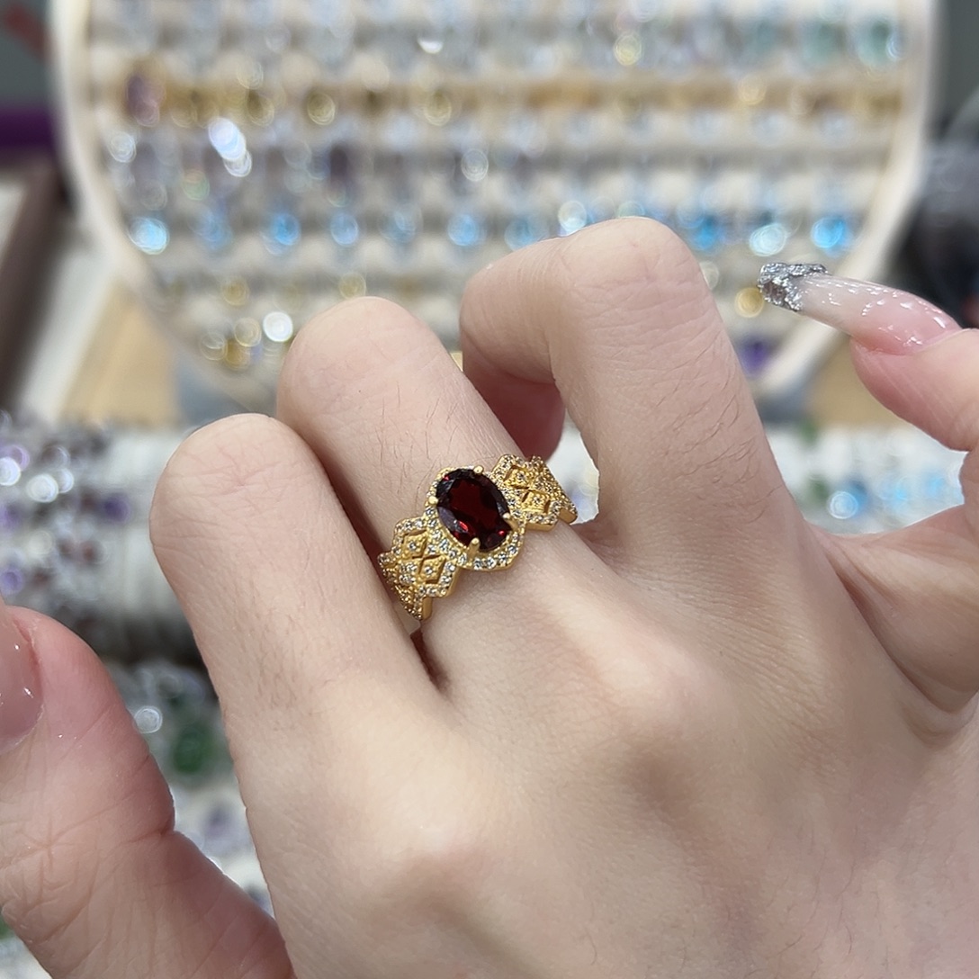 柒***柒石榴石戒指银S925镶嵌