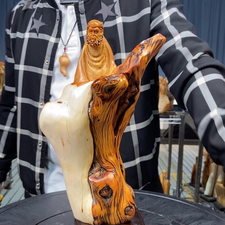 柏木（崖柏）随型摆件