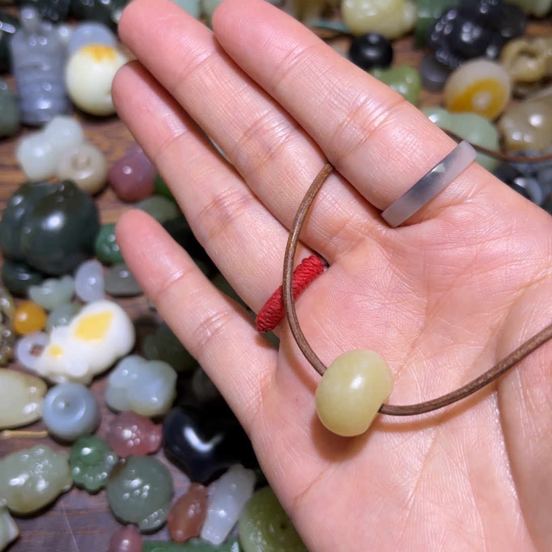 w***m和田玉未镶嵌珠宝半成品