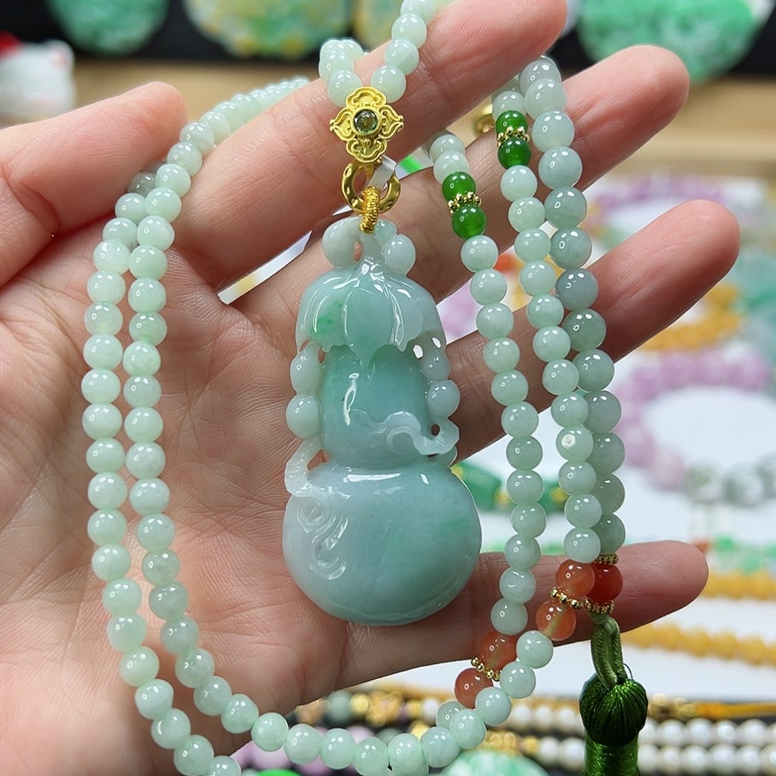 颈饰未镶嵌翡翠M***y吊坠