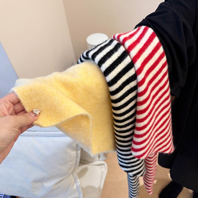 【思思小店】含30羊毛条纹小三角围巾秋冬搭配柔软韩系小围脖头巾