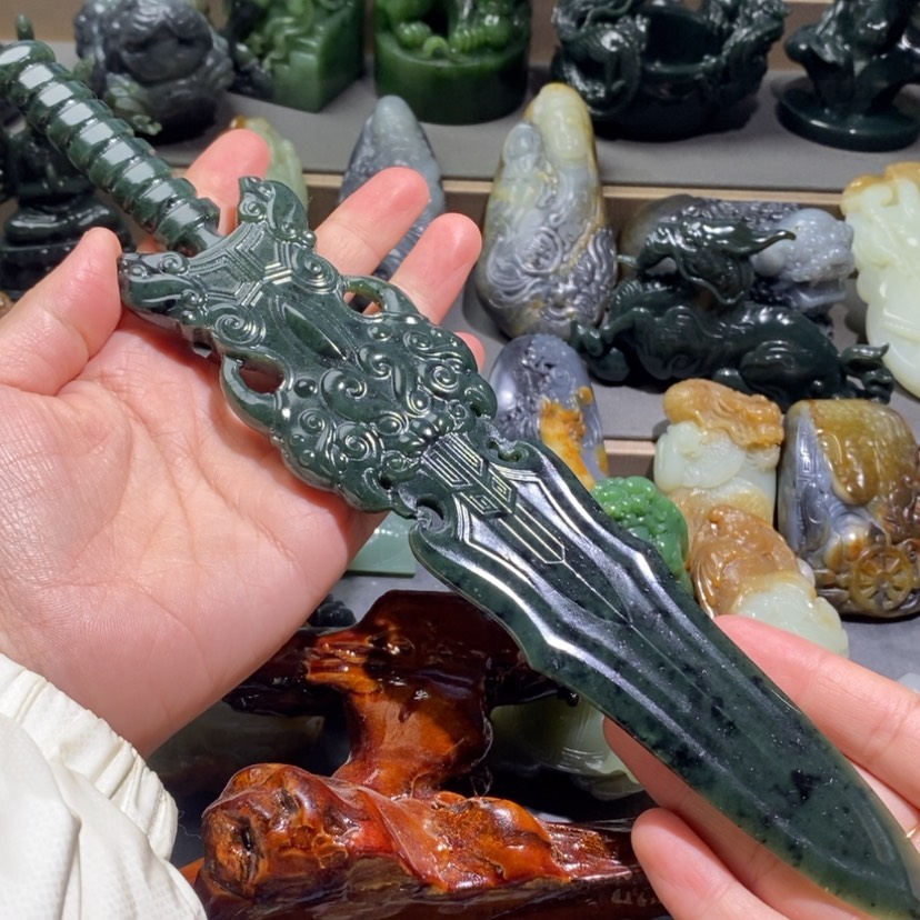 【闪购商品】和田玉摆件未镶嵌双**车