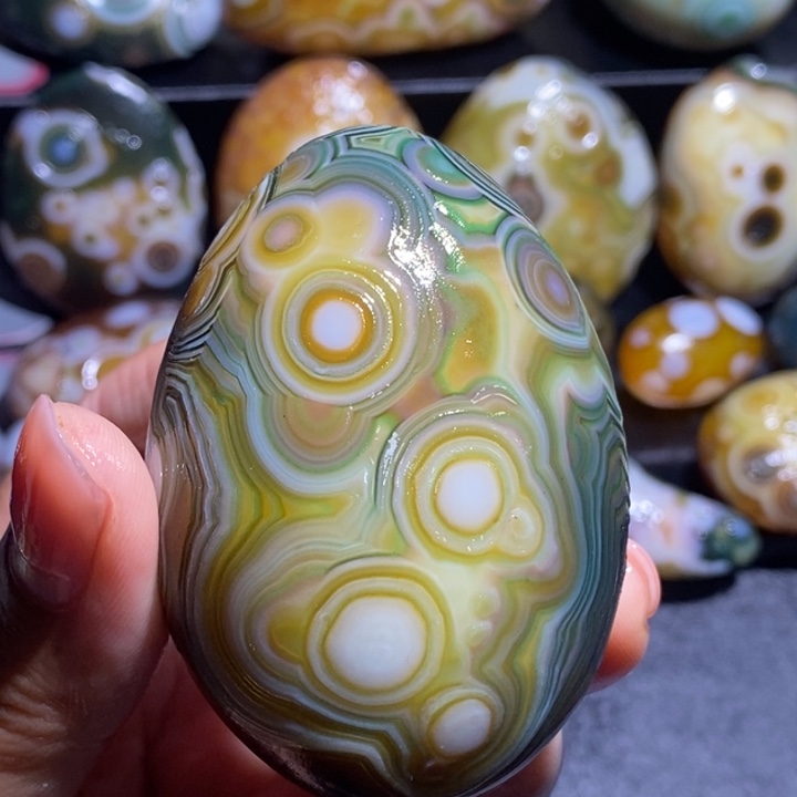 玛瑙/玉髓未镶嵌珠宝奇石153