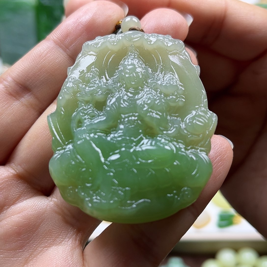 和田玉吊坠未镶嵌