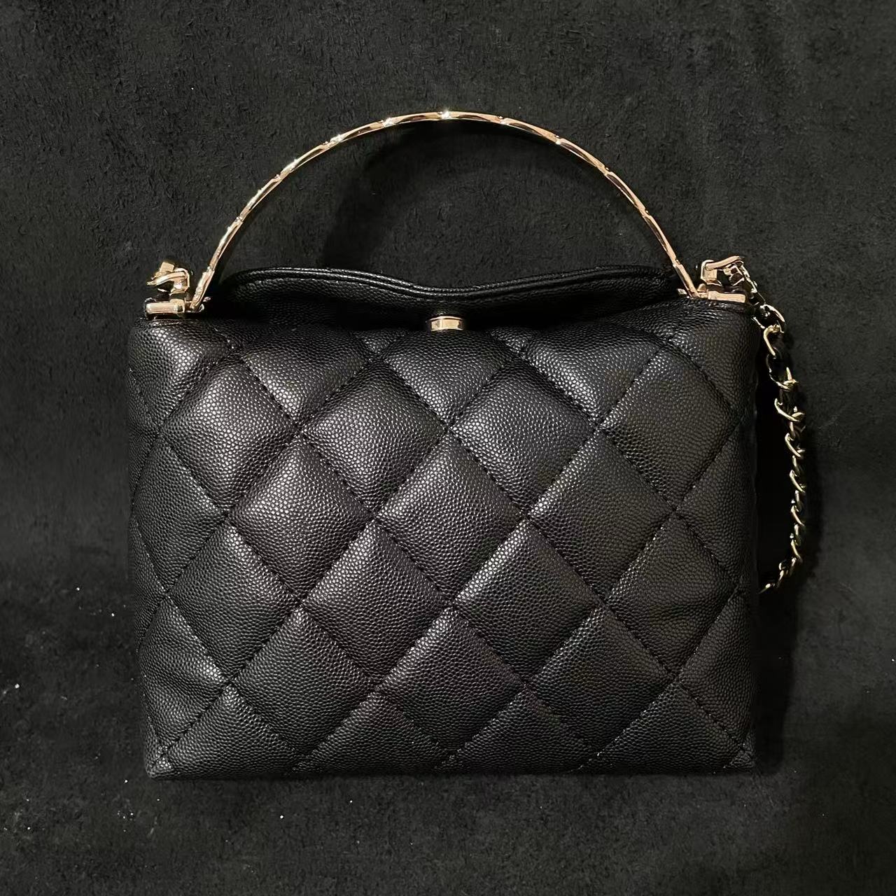 LQ-WITH-QUEEN真皮女包饭盒黑色0627