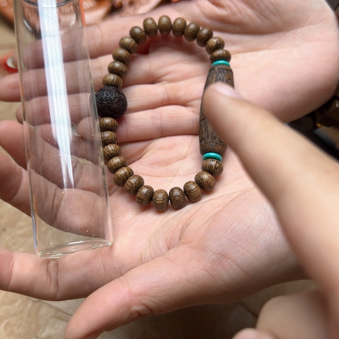 大叶紫檀（黑酸枝木类）