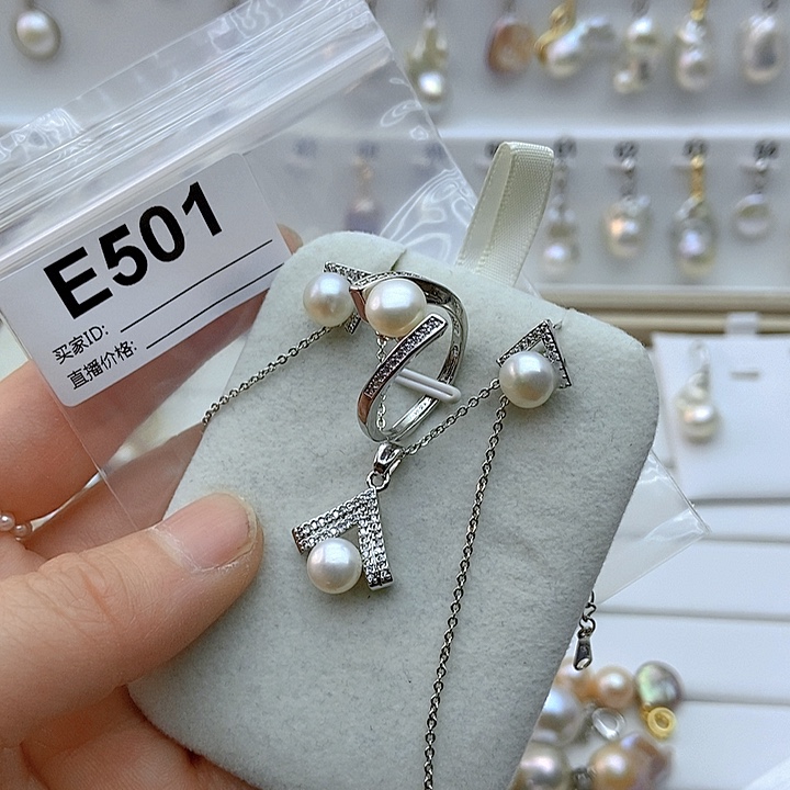 淡水珍珠颈饰银S925镶嵌