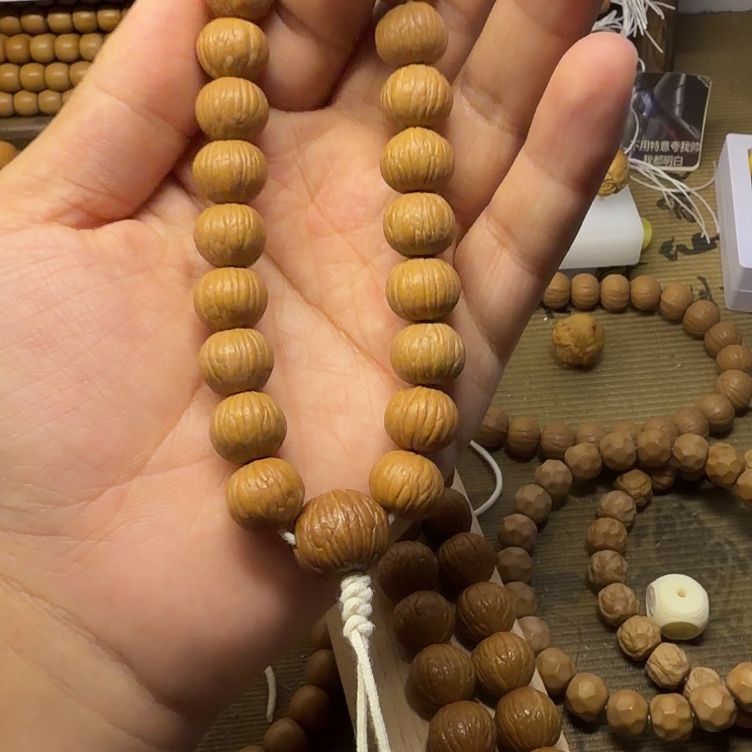 沉****猴头核桃吊坠土豪