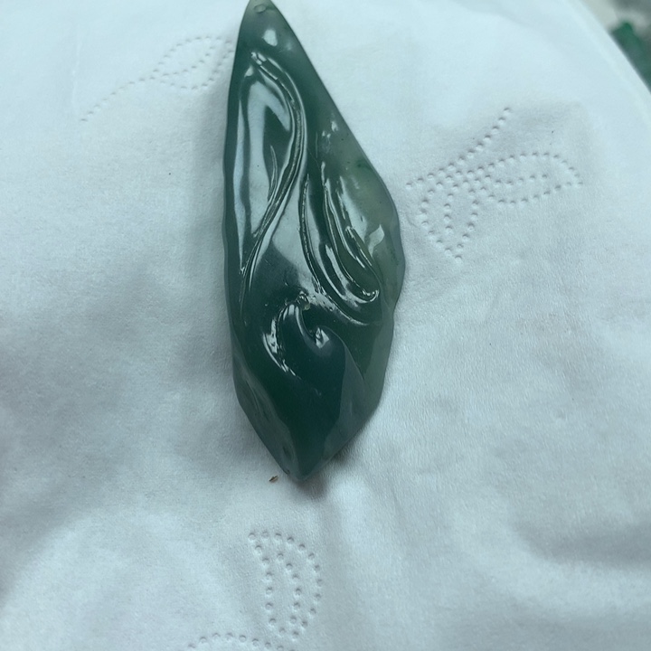 未镶嵌定制翡翠悟到 毛货 无鉴赏期