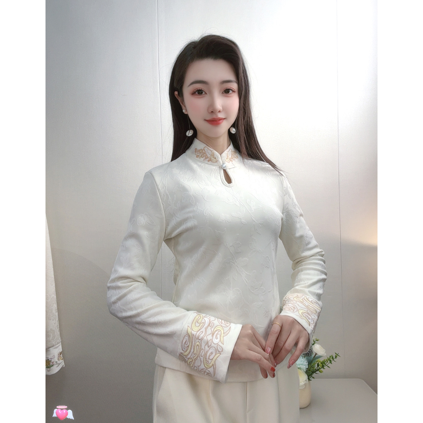 新中式国风打底衫女秋冬立领加绒加厚刺绣长袖保暖气质上衣