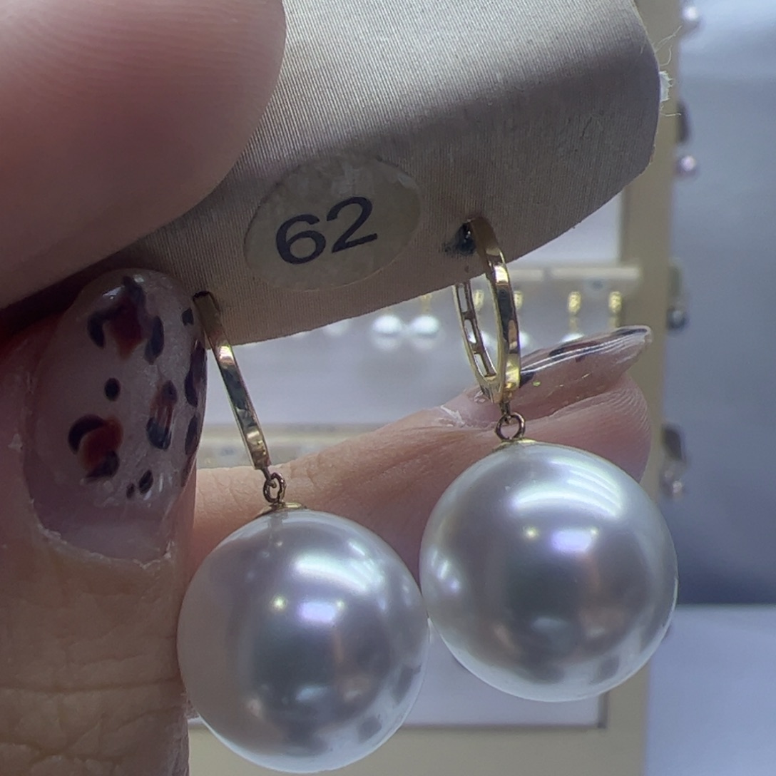 淡水珍珠耳饰18K金镶嵌