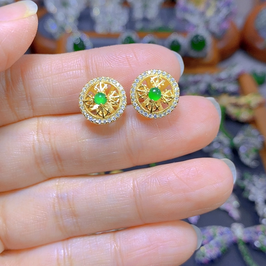 翡翠颈饰银S925镶嵌天然翡翠