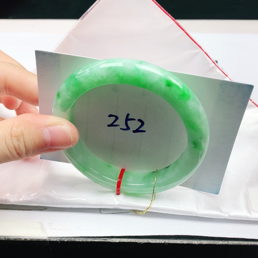 【闪购商品】翡翠未镶嵌手镯天然缅甸a货手镯52+