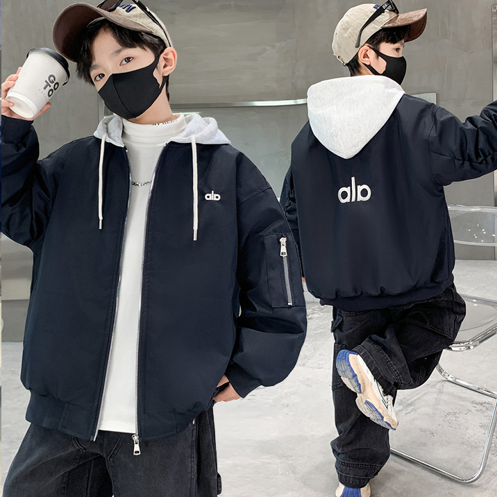 男童秋装连帽冲锋衣外套2025韩版新款中大童男孩宽松防风夹克上衣