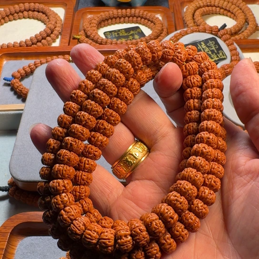 金刚菩提手串遥**里精挑极航母飞碟