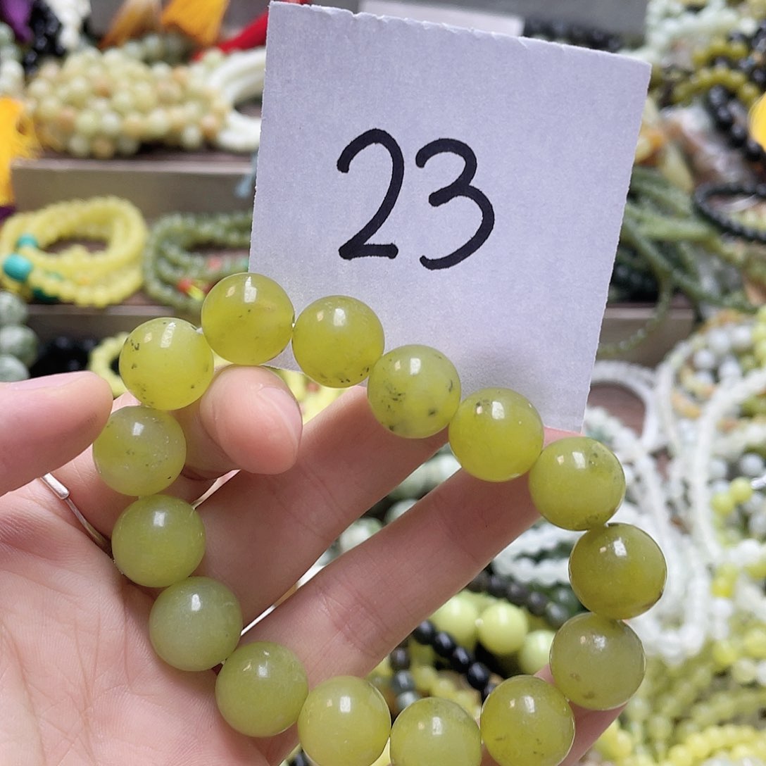 未镶嵌蛇纹石玉手链