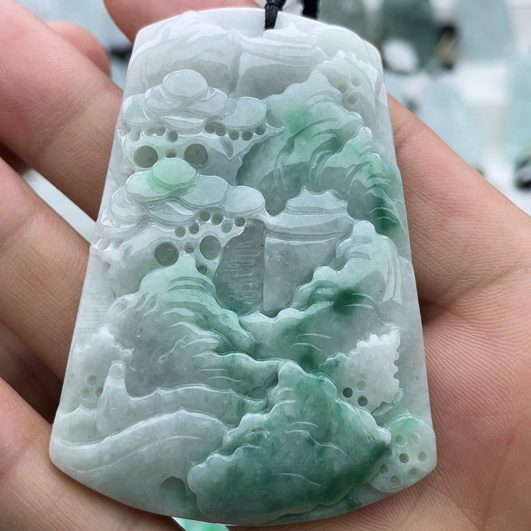 颈饰未镶嵌翡翠翡翠