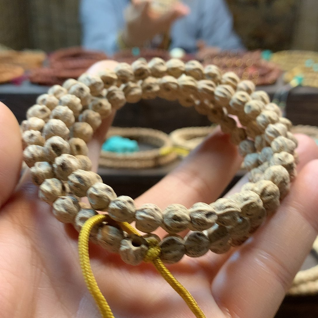 柏香籽/百香籽吊坠威原桩莲花龙脊多棱鬼