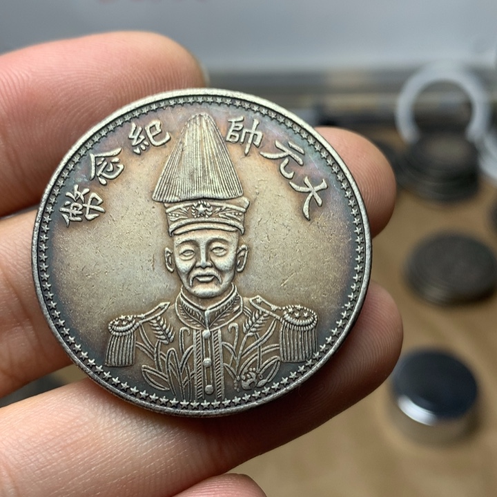 陶直接去拍大头龙养